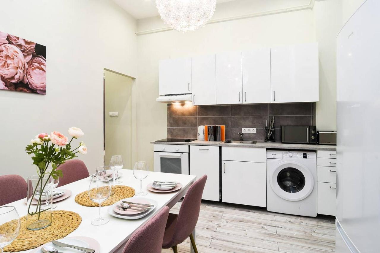 Ultra Central And Stylish Apartment With Ac Budapest Extérieur photo